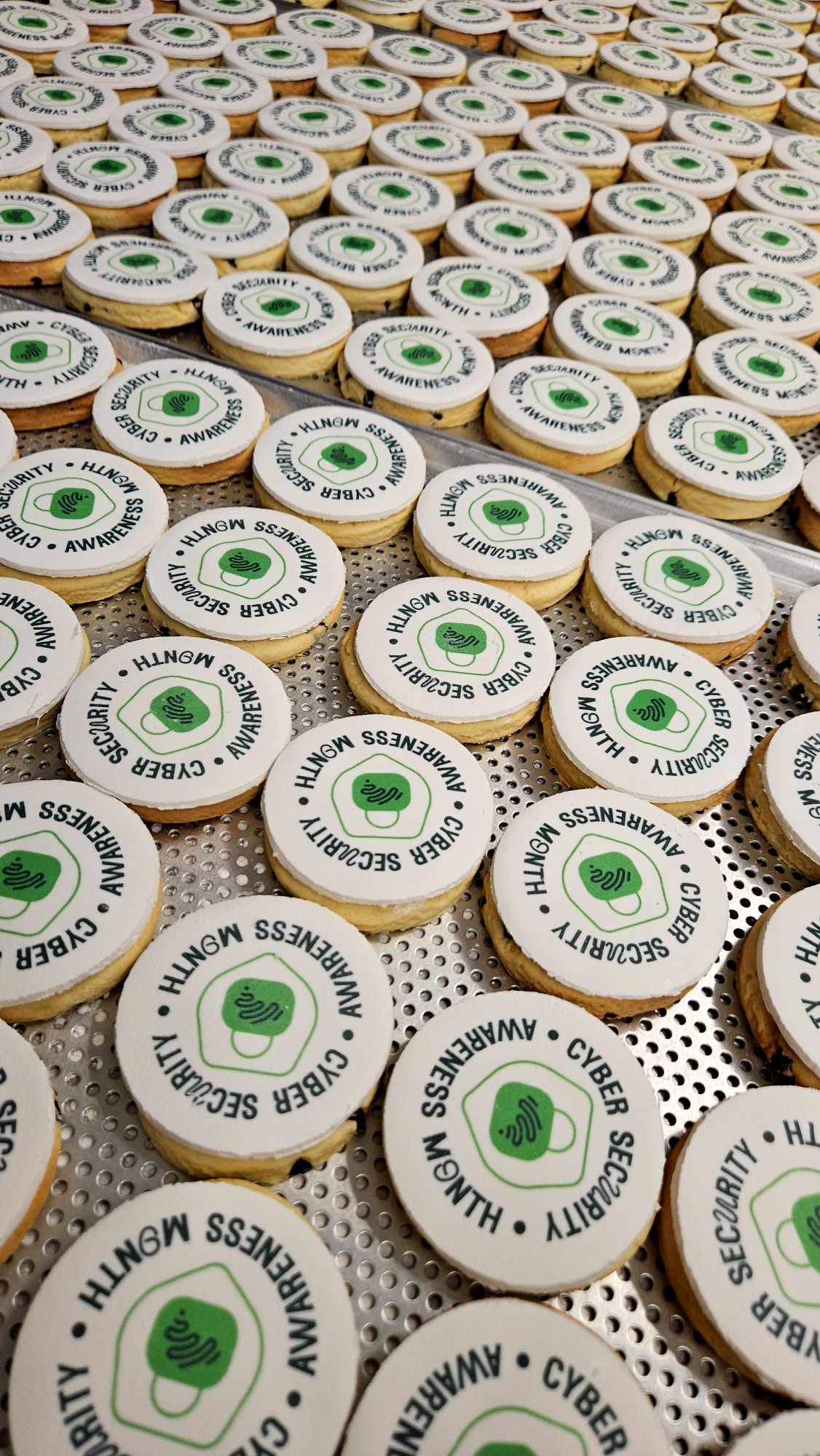 6cm Logo Cookies