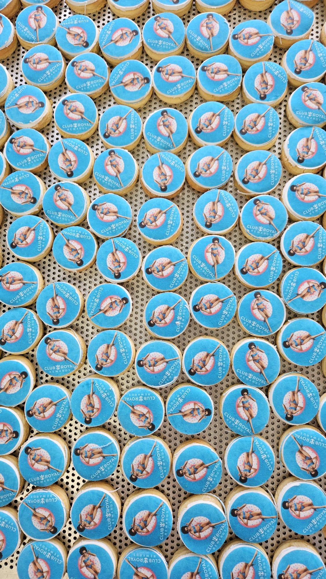 4cm Logo Cookies.