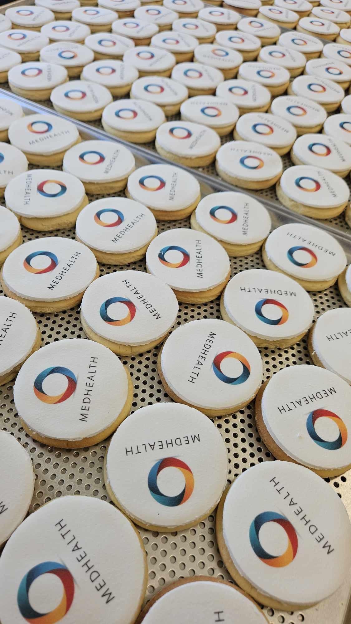 6cm Logo Cookies.
