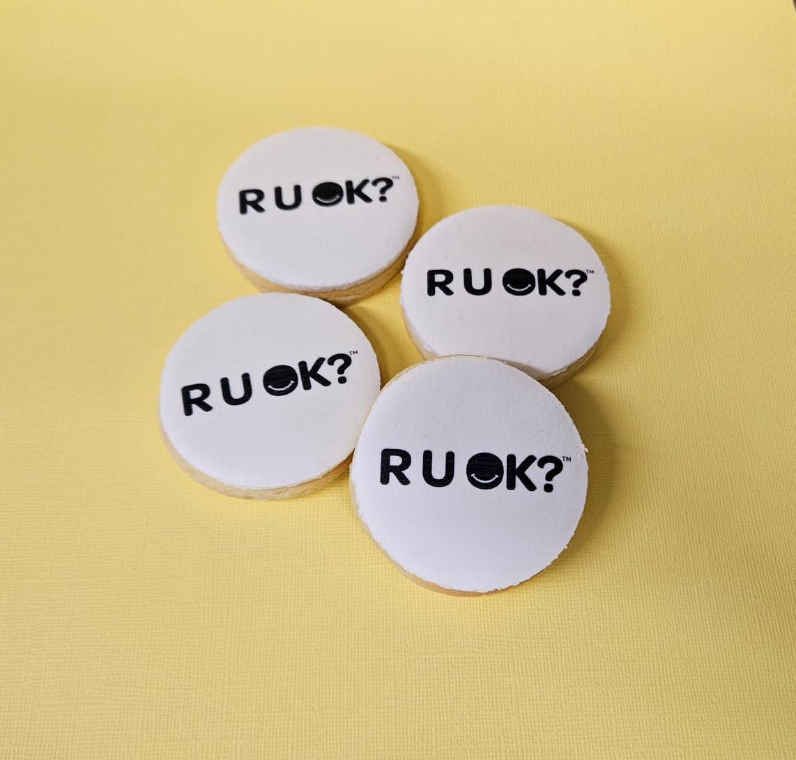 R U OK Cookies White - 6cm.
