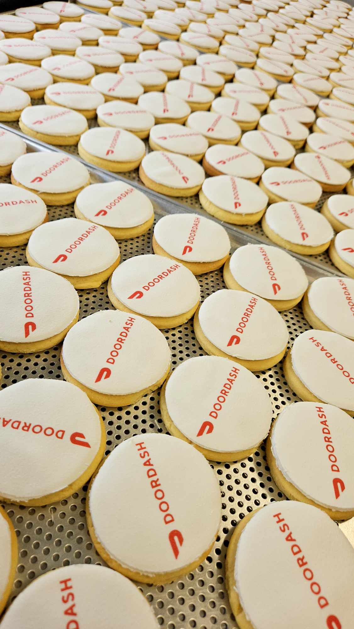 6cm Logo Cookies