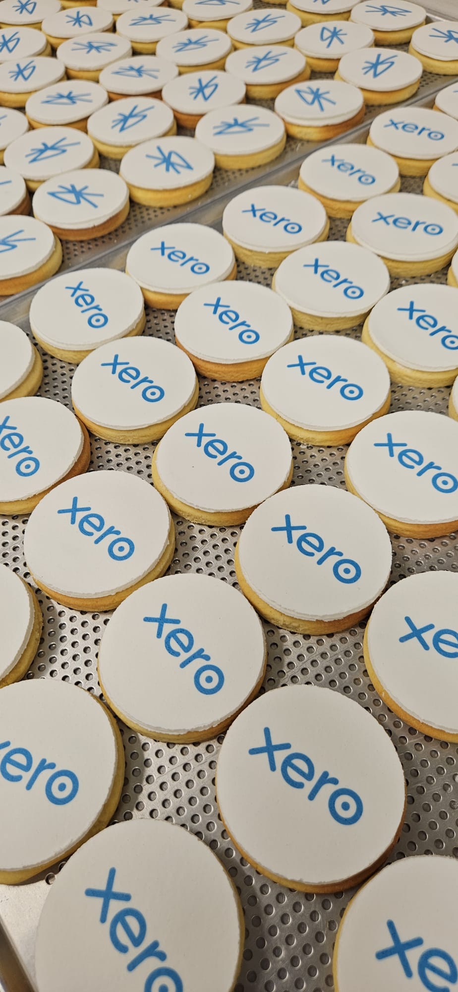 6cm Logo Cookies